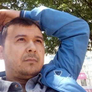 Meet your Posher, Akosh